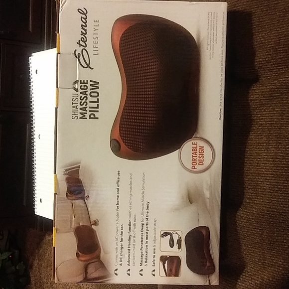 Shiatsu Massage Pillow NWT - Picture 2 of 2